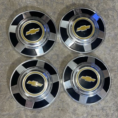 LOT OF 4 VINTAGE 1970s CHEVY TRUCK  DOG DISH HUBCAPS  11.75 ID EUC!!👀 - Image 1 of 3