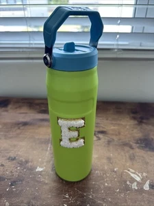 Stanley Tumbler 24 Ounce Flip Top Green Color Stainless Steel - Picture 1 of 6