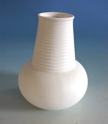 Vintage AK Kaiser Design Vase Blumenvase Bisquitporzellan Porzellan (F025-222) - Bild 1 von 3