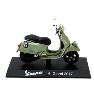 Atlas Editions 1:18 Scale Vespa 6 Giorni del 2017 Vespa Collection NL154 - Picture 1 of 9