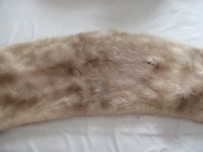 De colección Visón Rubio Natural Mujer Cuello Piel Marrón Claro/Beige Años 80, 41 x 9" Foto 1 de 3