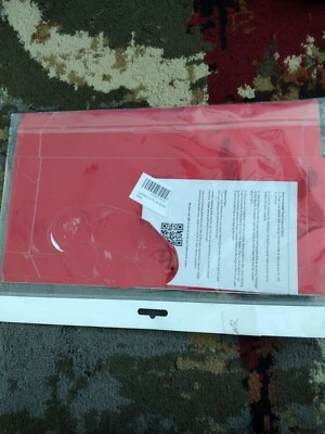 适用于 PS4 控制台和 2 控制器红色光泽表面乙烯基皮肤贴花 — 第 1/3 张图片