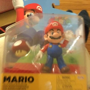 NEW Jakks Pacific World of Nintendo 4" Mario MARIO w/SUPER MUSHROOM Figure - Picture 1 of 4