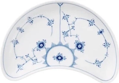 Royal Copenhagen синий рифленый простоя полумесяц блюдо 21,5 см - совершенно новый - Изображение 1 из 3