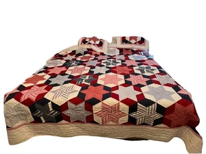 Cremieux USA Plaid Patchwork Oversized Queen Quilt 2 Kissenbezüge - Bild 1 von 21