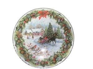 Royal Albert Christmas Sleighride Collectible Plate Bone China 8.5" Vintage Holi - Picture 1 of 2