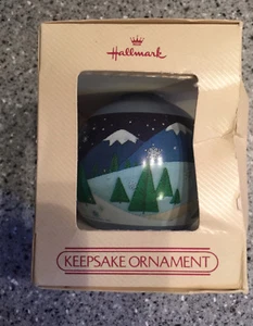Hallmark Keepsake Glass Ball Ornament- Grandparents - 1984 - Picture 1 of 3