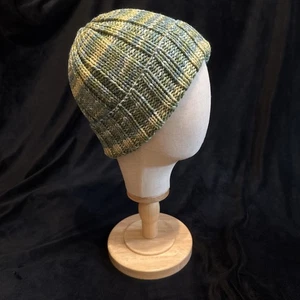 Handmade knitted Hat Beanie Adult - Picture 1 of 6