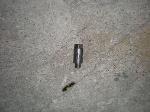 2000 Triumph 955i 955 i RS Oil Adapter - Picture 1 of 1
