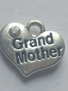 1 OR 4 "GRAND MOTHER" TIBETAN SILVER RHINESTONE HEART FAMILY THEME CHARM - Bild 1 von 3