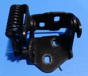Bisagra de puerta inferior derecha C5 Corvette 1997-2004 16634678 - Imagen 1 de 3