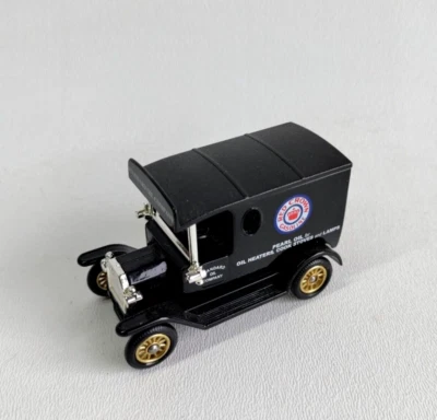 Vintage Lledo Chevron Standard Oil 1927 Pearl Oil Van #16 1995 - Perfect Cond - Image 1 of 4