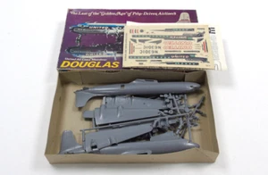 Revell Vintage 1975 Plastic Model Kit Douglas DC-7 1:122 Scale Boxed H-168 - Picture 1 of 5