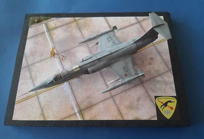 F-104 Starfighter diorama base 1/48 A.M.I. 23° stormo ( cm. 37,5x28,5x1 ) - Immagine 1 di 3