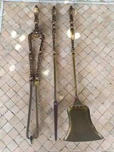 Accessoires de Cheminée en Bronze Plein Ancien XIXème, Pelle , Pince et Pique - Picture 1 of 11