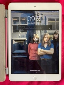 Apple iPad mini 2 16GB, 7.9in - Space Grey with Cydia - Afbeelding 1 van 1