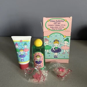 Avon 1988 PRIMA BALLERINA GIFT SET 2 fl oz Cologne 1.5 fl oz Lotion 2 Pony Tails - Picture 1 of 9