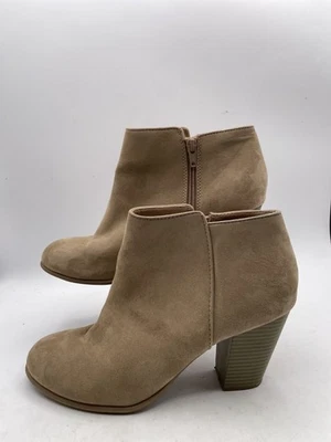 Old Navy Boot Women's Sz 10 Taupe Suede Side Zip Basic Heeled Bootie - Image 1 of 4