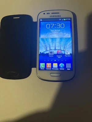 Samsung Galaxy S3 Mini GT-I8190 8GB O2 LOCK Smartphone - Image 1 of 4