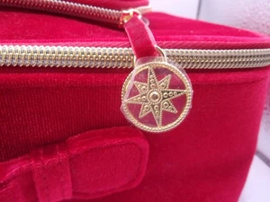 Estee Lauder Holiday Train Case/Makeup Bag Faux Red Velvet Gold Zipper - Picture 1 of 7