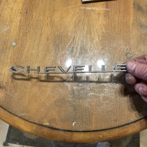 Vtg Chevrolet Chevelle Chrome Emblem 3849498 Mounting Tabs Great. - Bild 1 von 5