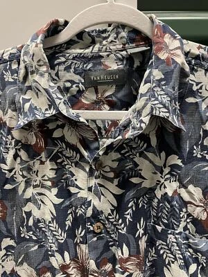 Van Heusen Hawaiian Short Sleeve hawaiian 100% silk sirt sz L - Image 1 of 4