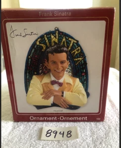 Frank Sinatra Heirloom Musical Christmas Ornament - Picture 1 of 3