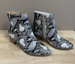 Cityclassified Pointy Toe Snake Print Ankle Boots Womens Size 9 Block Heel - Picture 1 of 10