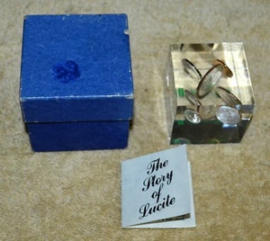 VINTAGE 1935 PENNY 1965 NICKEL 1967 DIME 1967 QUARTER 1972 HALF-DOLLAR LUCITE    - Picture 1 of 8