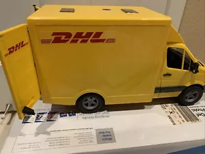 Bruder Mercedes Sprinter DHL con transpallet modellino scala 1:16 spedizione gratuita Z1 - Foto 1 di 7