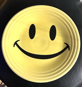 Homer Laughlin  Fiesta Smiley Face Luncheon Plate Yellow 2 Available Mcm Vintage - Picture 1 of 6