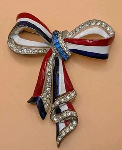 Vintage 1940s CORO Patriotic Red White Blue Enamel Rhinestone Bow Large Brooch - Picture 1 of 14