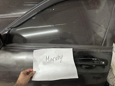 2001-2005 Lexus IS300 OEM Lateral Esquerdo Driver Porta Frontal Janela Exterior Guarnição de Cinto - Imagem 1 de 4