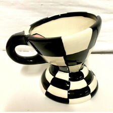 Tasse à café à carreaux SWAK - tasse à thé tordu noir et blanc par LYNDA CORNEILLE