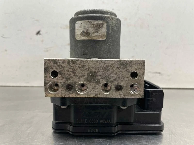 Conjunto de módulo de bomba de freno antibloqueo ABS Honda Accord 2011-2012 sedán 2,4 AT FABRICANTE DE EQUIPOS ORIGINALES Foto 1 de 1