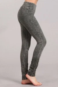 Chatoyant Crochet Lace Leggings Taupe Gray Medium - Picture 1 of 4