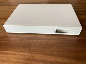 Sophos XG 125 - Rev. 3 - XG125 R3 Firewall mit Netzteil & Home Lizenz aktiv - Photo 1/8