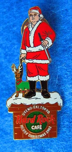 UYENO-EKI TOKYO XMAS SANTA & MINI REINDEER CHIMNEY STACK 2002 Hard Rock Cafe PIN - Picture 1 of 1