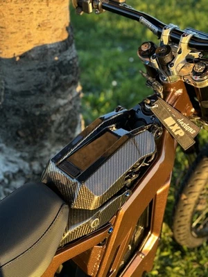 Eride Pro Carbon Battery Lid Cover - Image 1 of 3