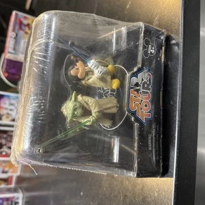 Disney - Star Wars - Star Tours Yoda und Jedi Mickey (2005) MIB KOSTENLOSER VERSAND - Bild 1 von 3