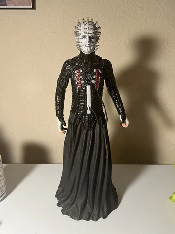 Mezco Toys PINHEAD 12" Hellraiser 3 Hell on Earth 2016 Figurine Cover