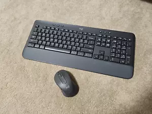 Logitech MK650 Combo Wireless Mouse Keyboard - Picture 1 of 2