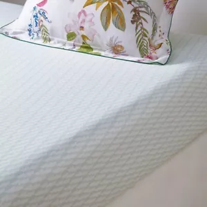 Yves Delorme Flores Queen Fitted Sheet Green Geometric Organic Cotton NWT - Picture 1 of 5
