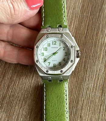 Bijoux Terner Watch Womens Quartz Analog White Dial Green Leather Band EUC - Image 1 of 4