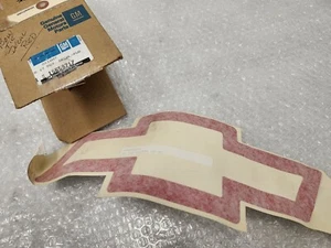 Chevy Bowtie Decal Chevrolet Bow Tie Emblem Red 1991 S10 Pickup NOS NICE OEM - Picture 1 of 4