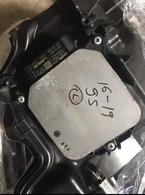 NEW LEXUS GS350 GS450H GS200t DRIVER SIDE HEADLIGHT LED BALLAST MODULE 2016-2020 - Image 1 of 4