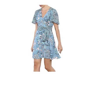 BCBGMAXAZRIA XS Mini-Wickelkleid mit Blumenmuster Kurzarm blau - Bild 1 von 7