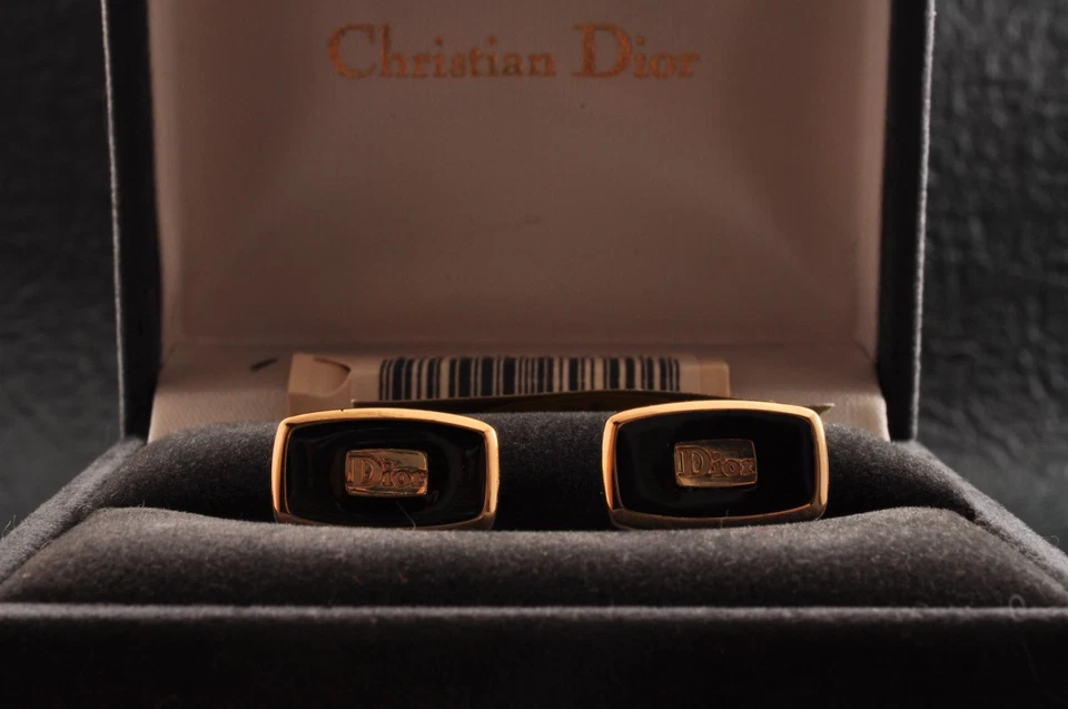 Gemelos casi nuevos, marca francesa "Christian Dior" color dorado y marrón, estuche. Foto 1 de 4