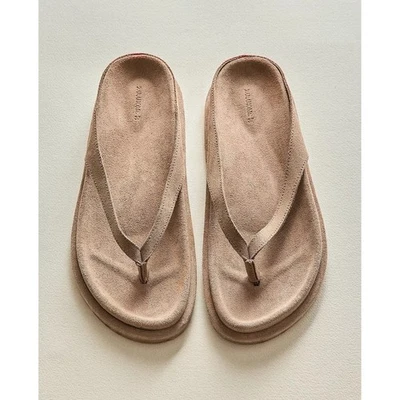 Sandálias tanga ZARA HOME bege camurça couro chinelos tamanho 39 EUA 8 - Imagem 1 de 4