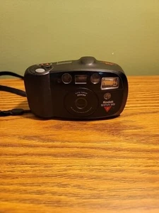 Kodak Star 35Z Black Auto Exposure Auto Focus 35mm Film Point & Shoot Camera - Picture 1 of 11